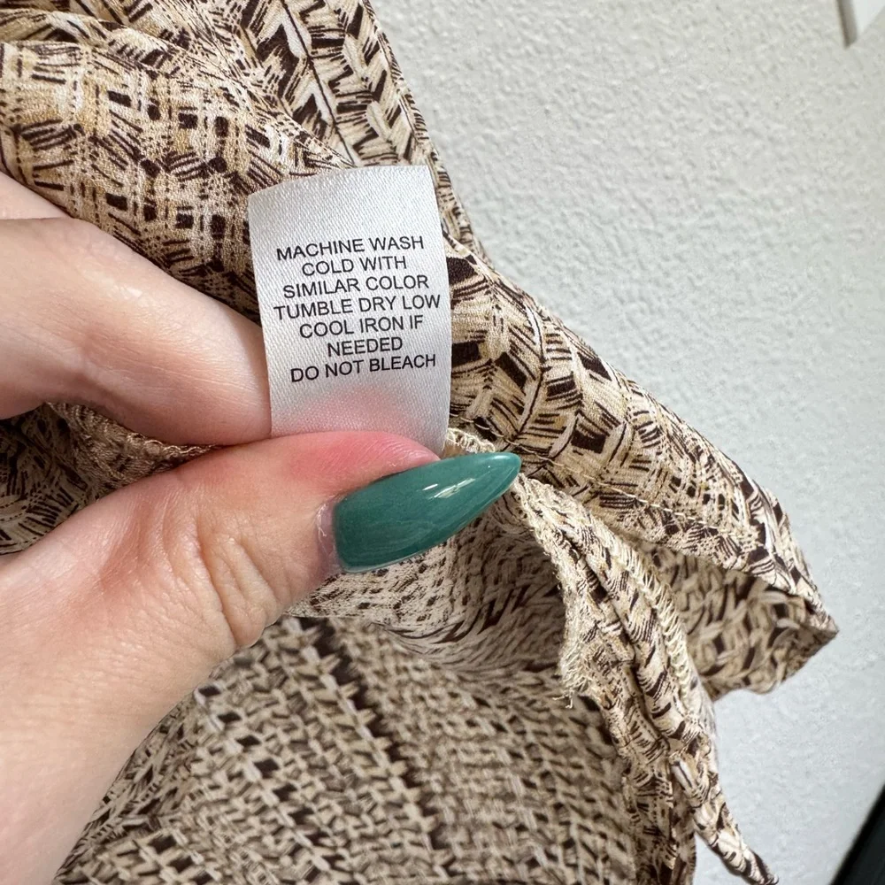 Sleeveless Brown/Tan sleeveless blouse‎ - Picture 4 of 9